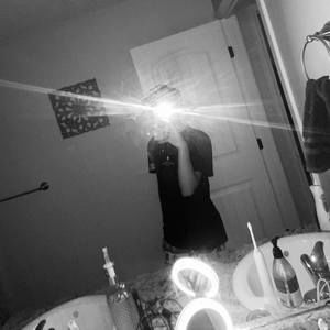 Meet your Posher, Logan